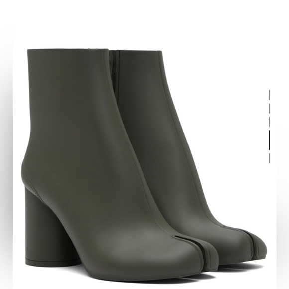 Margiela Rubber Tabi boots - Picture 1 of 5